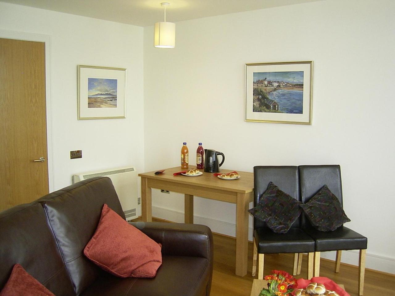 אינברנס Bridge Street Apartments מראה חיצוני תמונה