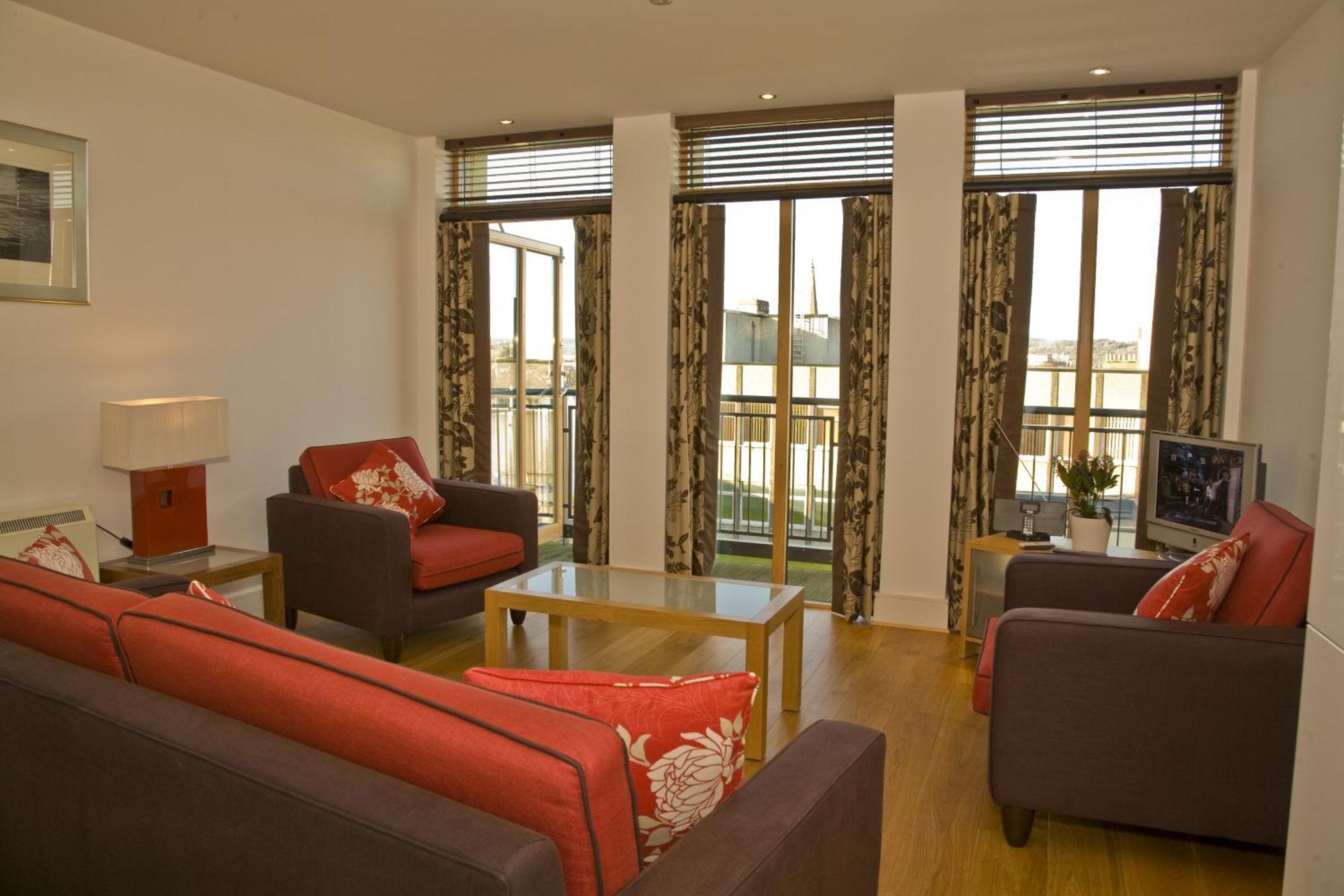אינברנס Bridge Street Apartments מראה חיצוני תמונה