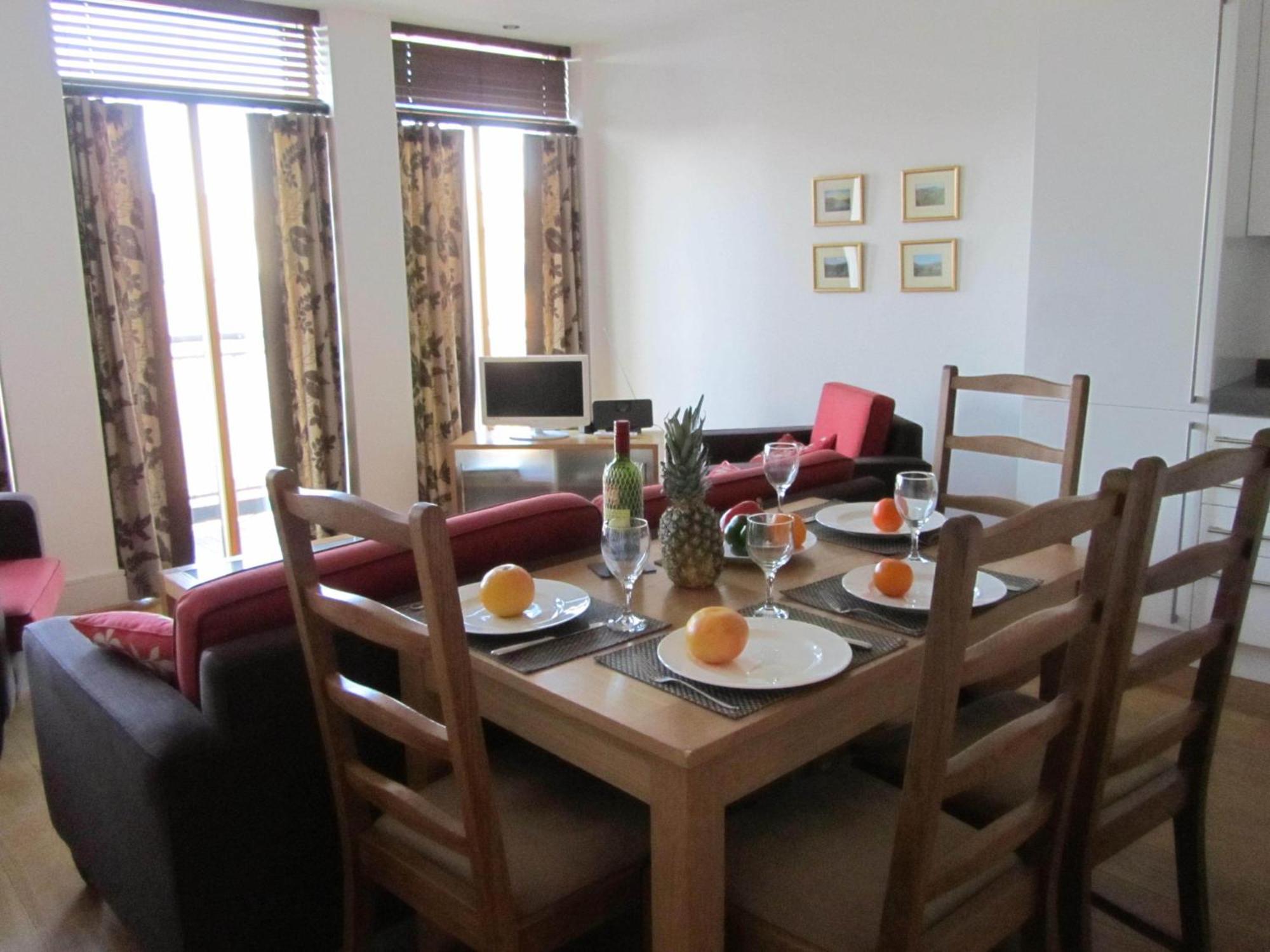 אינברנס Bridge Street Apartments מראה חיצוני תמונה