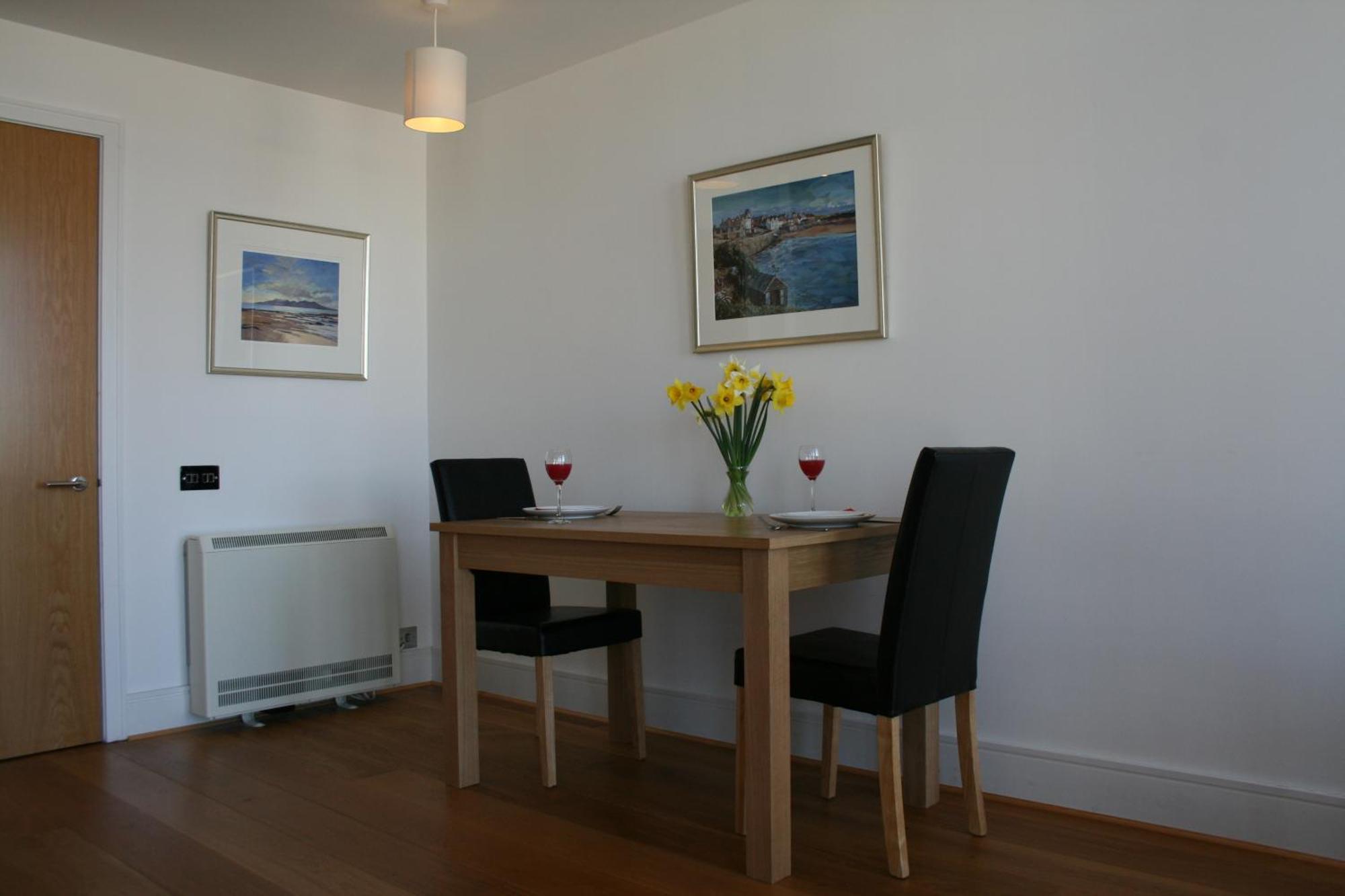 אינברנס Bridge Street Apartments מראה חיצוני תמונה