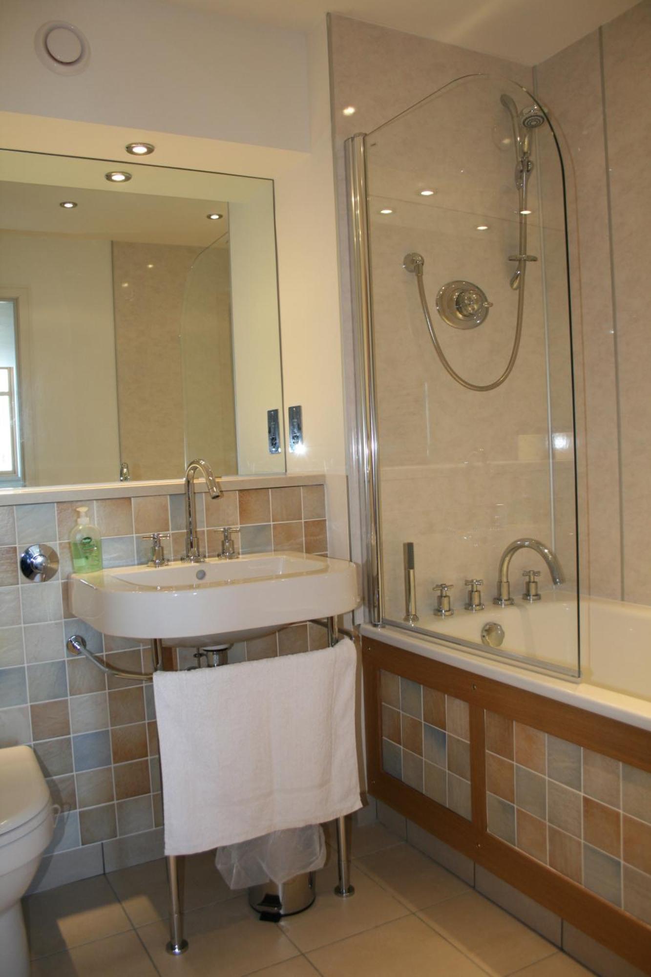 אינברנס Bridge Street Apartments מראה חיצוני תמונה
