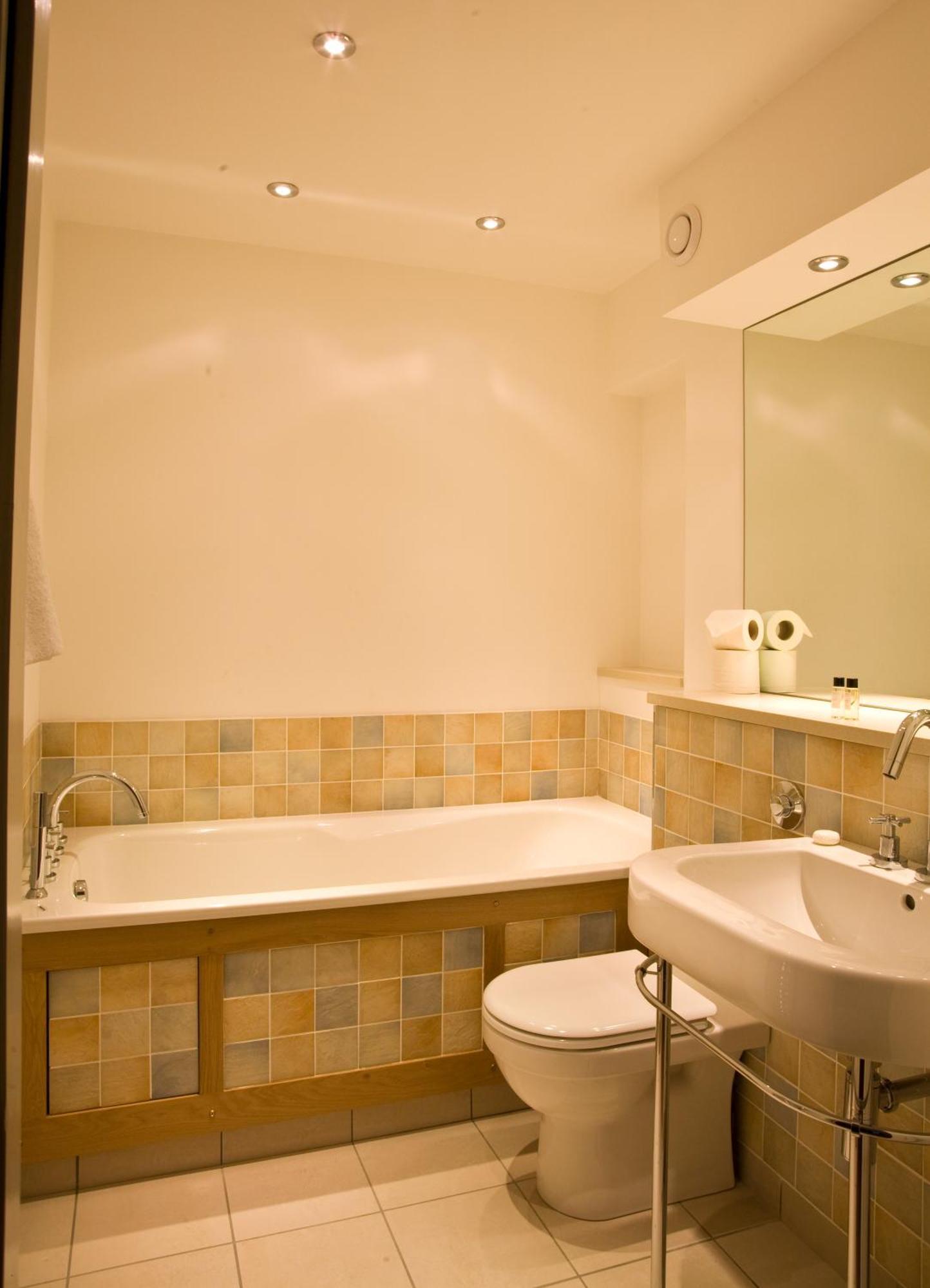 אינברנס Bridge Street Apartments מראה חיצוני תמונה